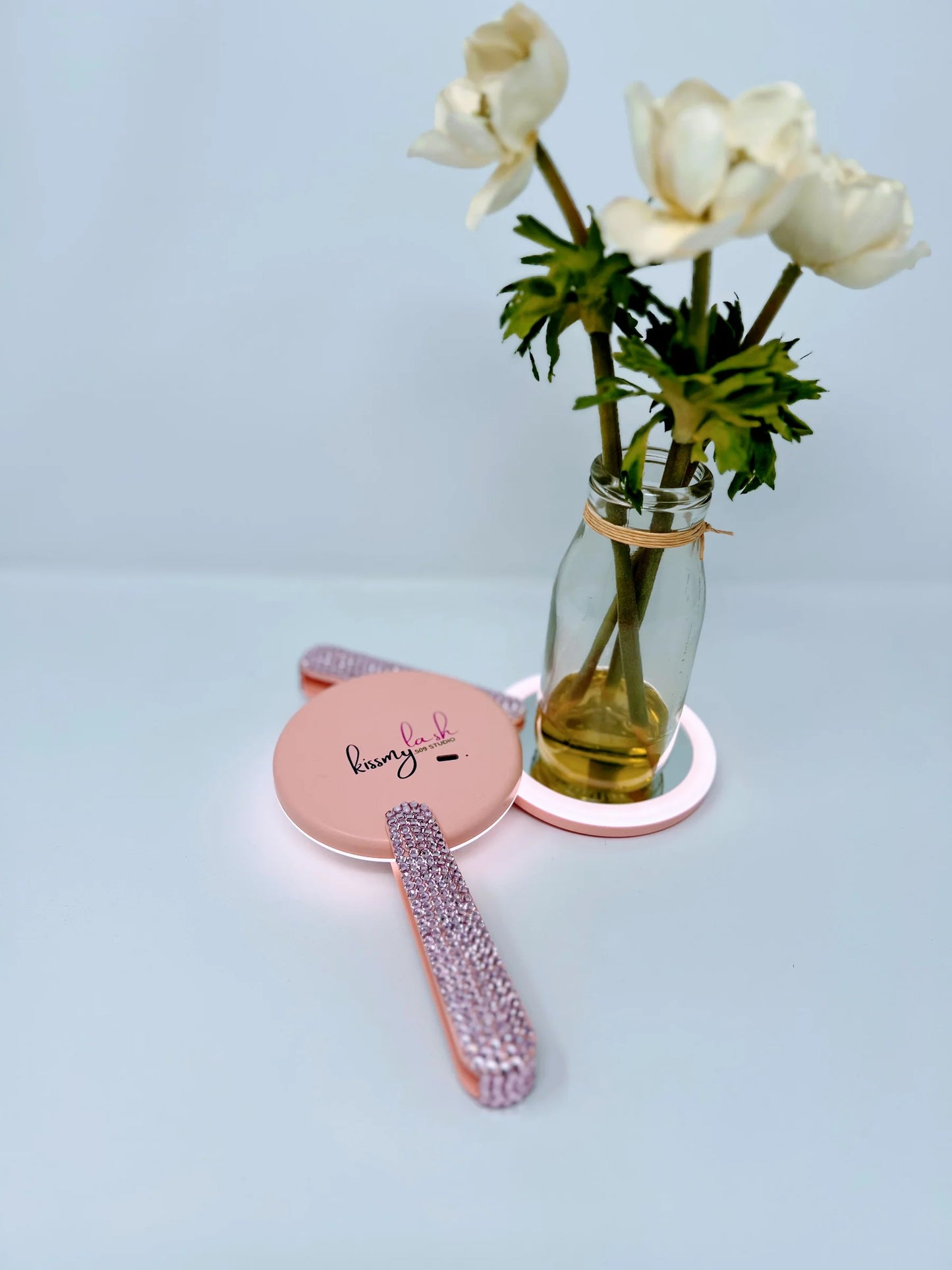 Lit & Lash – Rechargeable LED Bling Mirror-Designed by Khuyen for KISSMYLASH.509STUDIO